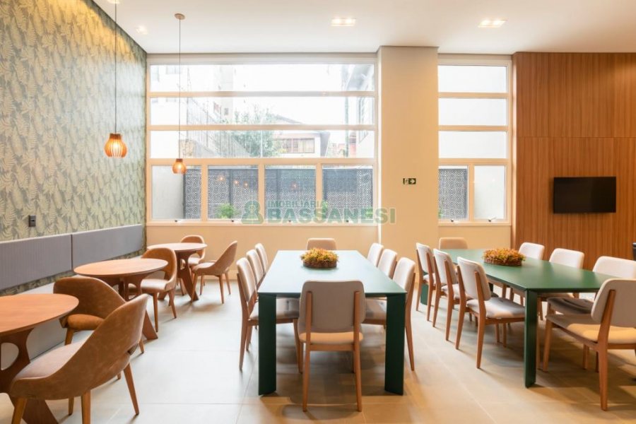 Apartamento com 143m², 3 dormitórios, 2 vagas, no bairro Madureira em Caxias do Sul para Comprar