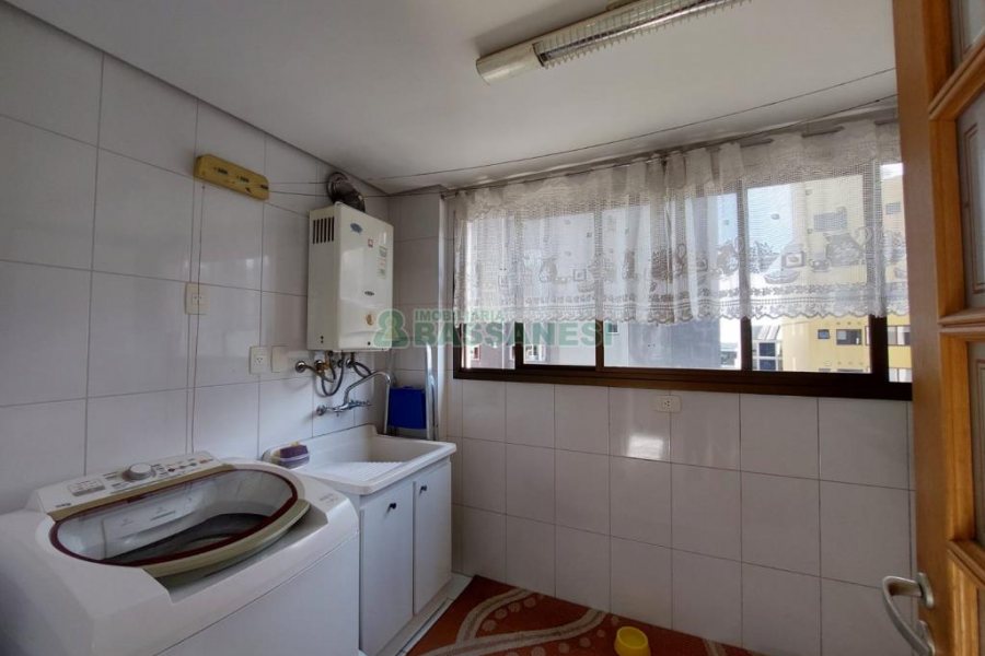 Apartamento com 118m², 2 dormitórios, 2 vagas, no bairro Madureira em Caxias do Sul para Comprar