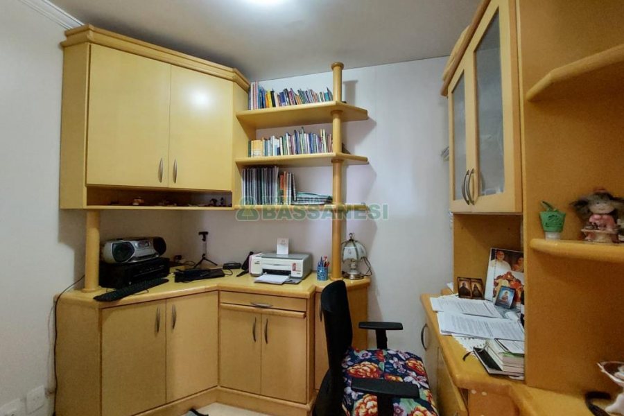 Apartamento com 118m², 2 dormitórios, 2 vagas, no bairro Madureira em Caxias do Sul para Comprar