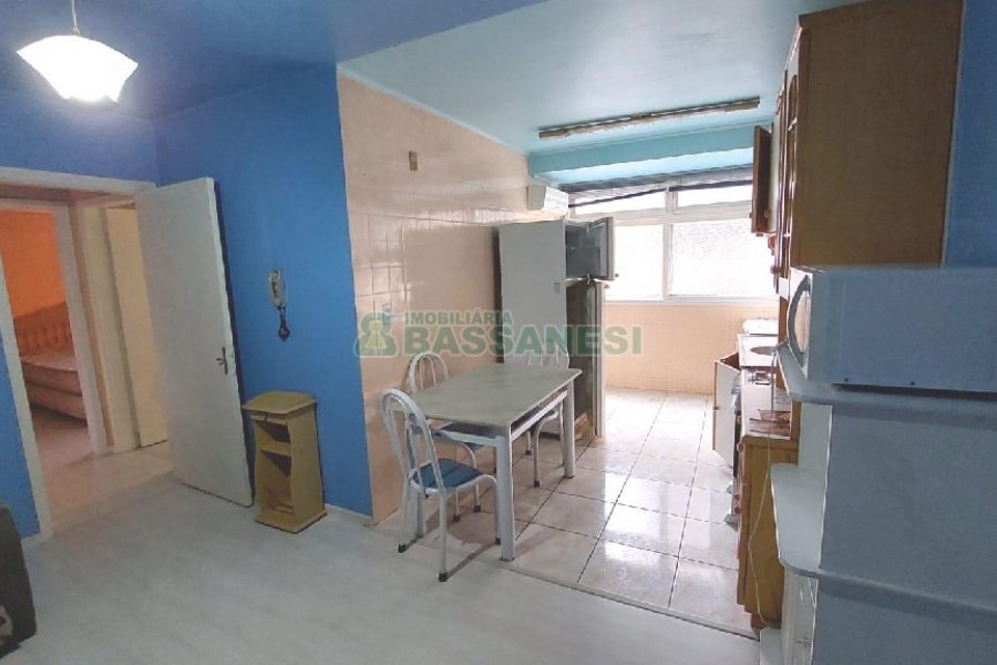 Apto Mobiliado com 67m², 2 dormitórios, 1 vaga, no bairro Centro em Caxias do Sul para Comprar