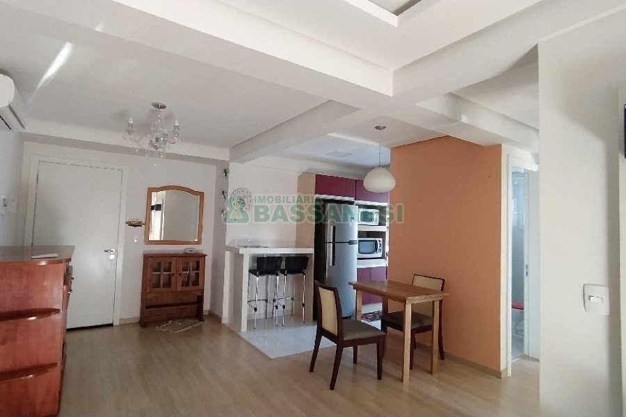 Apto Mobiliado com 68m², 2 dormitórios, 2 vagas, no bairro Lourdes em Caxias do Sul para Comprar