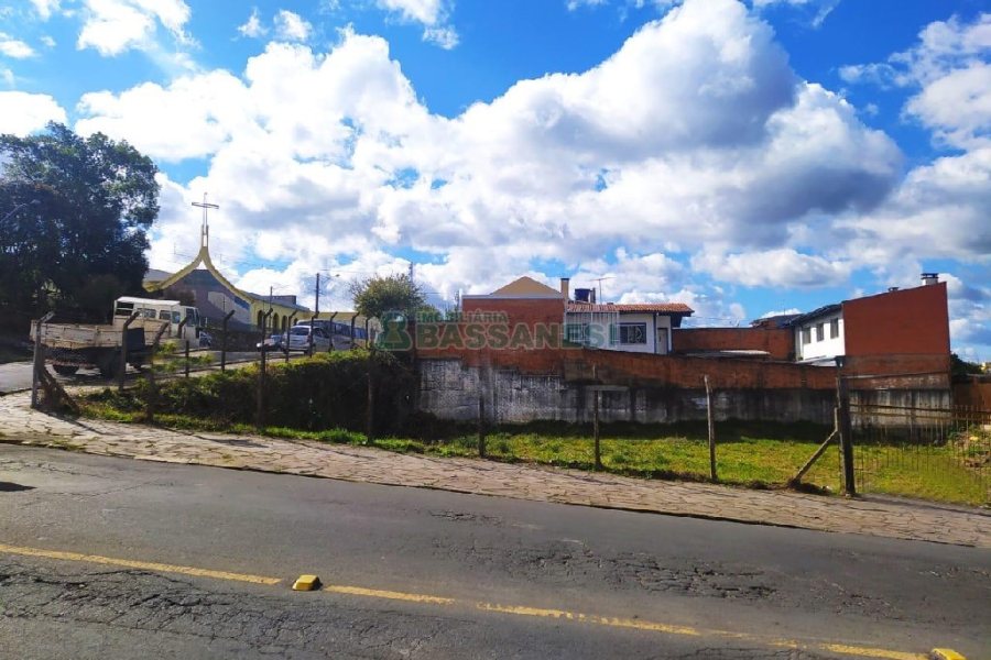 Terreno com 965m², no bairro Esplanada em Caxias do Sul para Alugar