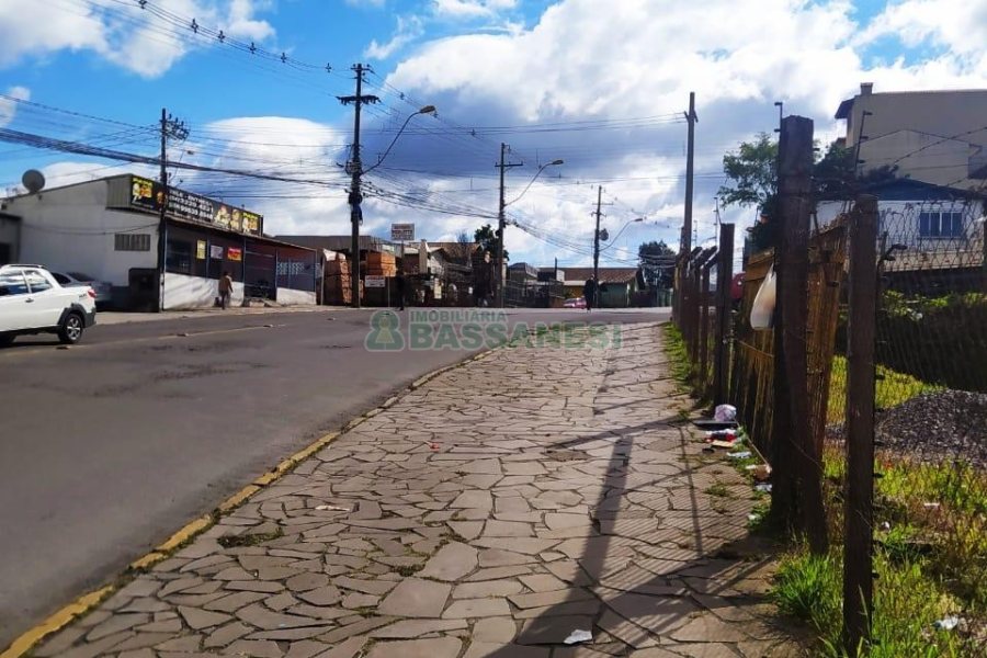 Terreno com 965m², no bairro Esplanada em Caxias do Sul para Alugar