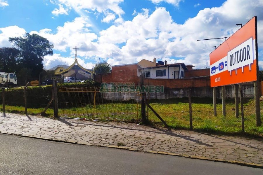 Terreno com 965m², no bairro Esplanada em Caxias do Sul para Alugar