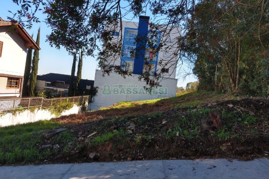Terreno, no bairro Vinhedos em Caxias do Sul para Comprar