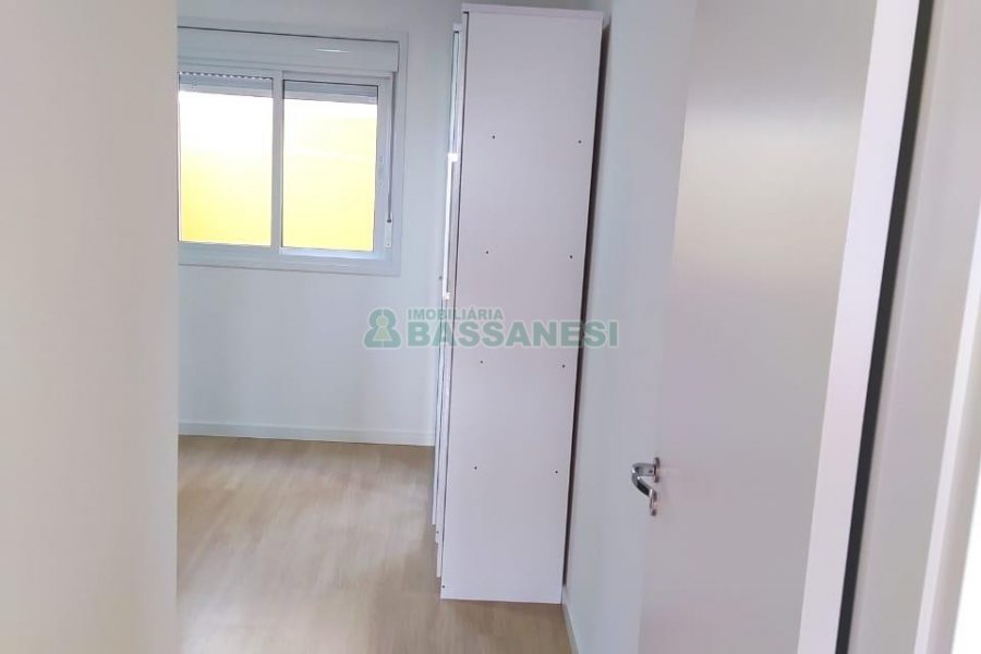 Apartamento com 70m², 2 dormitórios, 1 vaga, no bairro Bela Vista em Caxias do Sul para Alugar