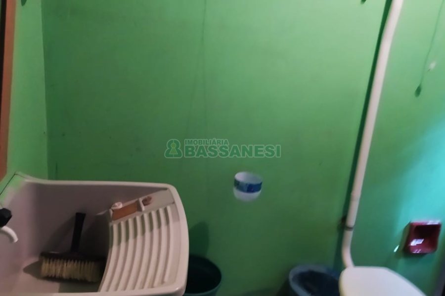 Casa com 160m², 4 dormitórios, no bairro São Leopoldo em Caxias do Sul para Comprar