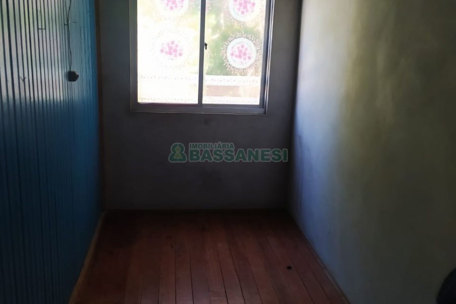 Casa com 160m², 4 dormitórios, no bairro São Leopoldo em Caxias do Sul para Comprar