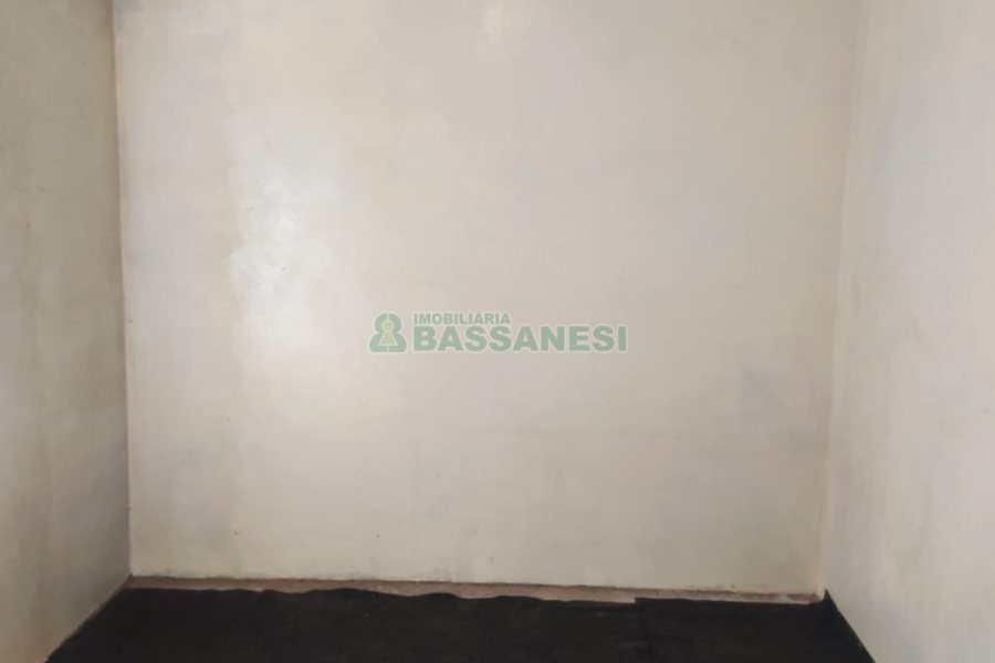 Casa com 160m², 4 dormitórios, no bairro São Leopoldo em Caxias do Sul para Comprar