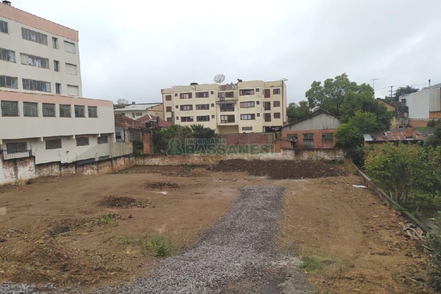 Terreno com 1276m², no bairro São Pelegrino em Caxias do Sul para Alugar