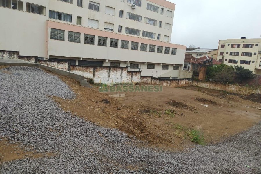 Terreno com 1276m², no bairro São Pelegrino em Caxias do Sul para Alugar