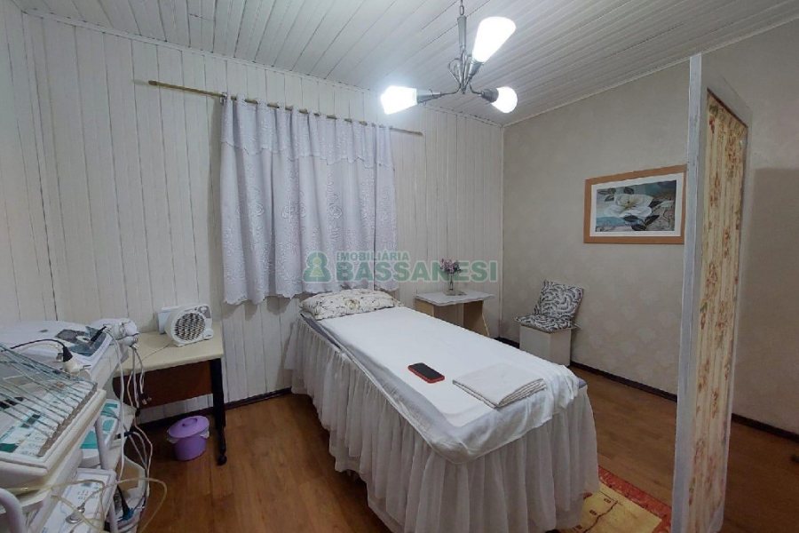 Sala com 30m², no bairro Panazzolo em Caxias do Sul para Alugar