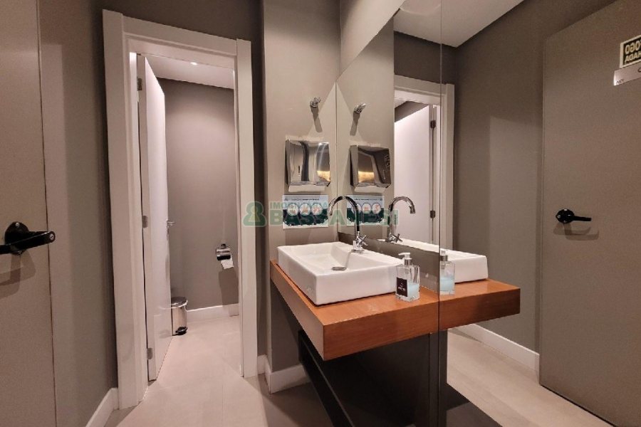 Apto Mobiliado com 85m², 2 dormitórios, 2 vagas, no bairro Panazzolo em Caxias do Sul para Alugar