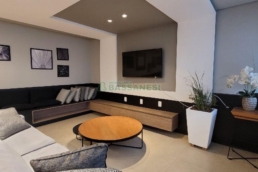 Apto Mobiliado com 85m², 2 dormitórios, 2 vagas, no bairro Panazzolo em Caxias do Sul para Alugar