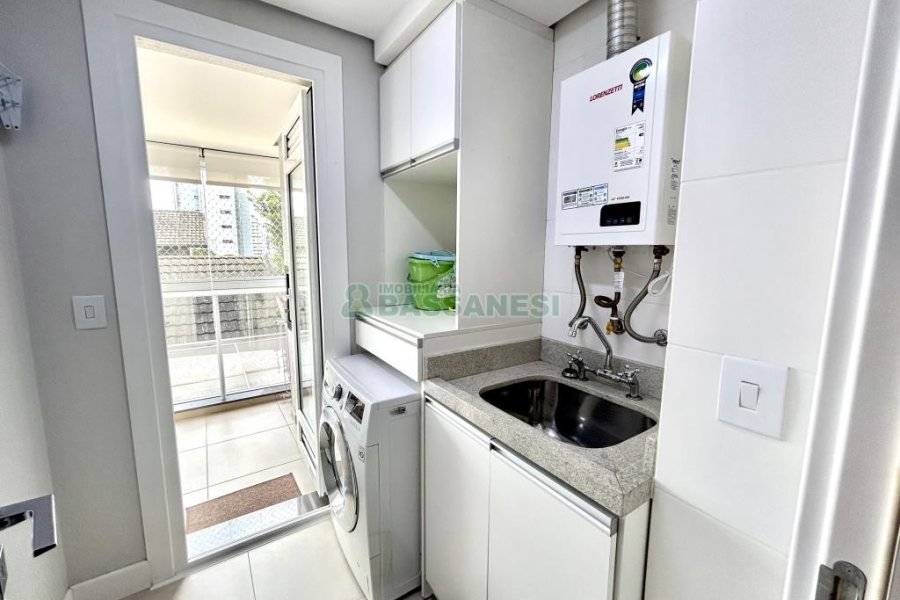 Apto Mobiliado com 85m², 2 dormitórios, 2 vagas, no bairro Panazzolo em Caxias do Sul para Alugar