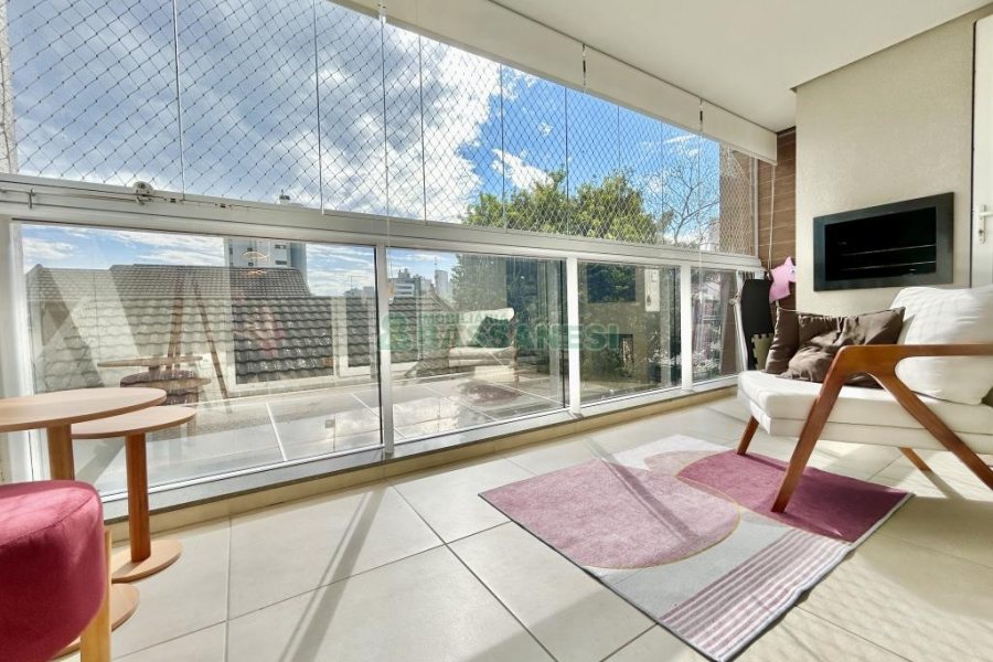 Apto Mobiliado com 85m², 2 dormitórios, 2 vagas, no bairro Panazzolo em Caxias do Sul para Alugar