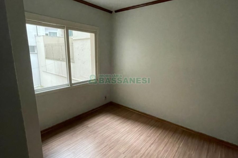 Apartamento com 45m², 1 dormitório, 1 vaga, no bairro São Pelegrino em Caxias do Sul para Comprar