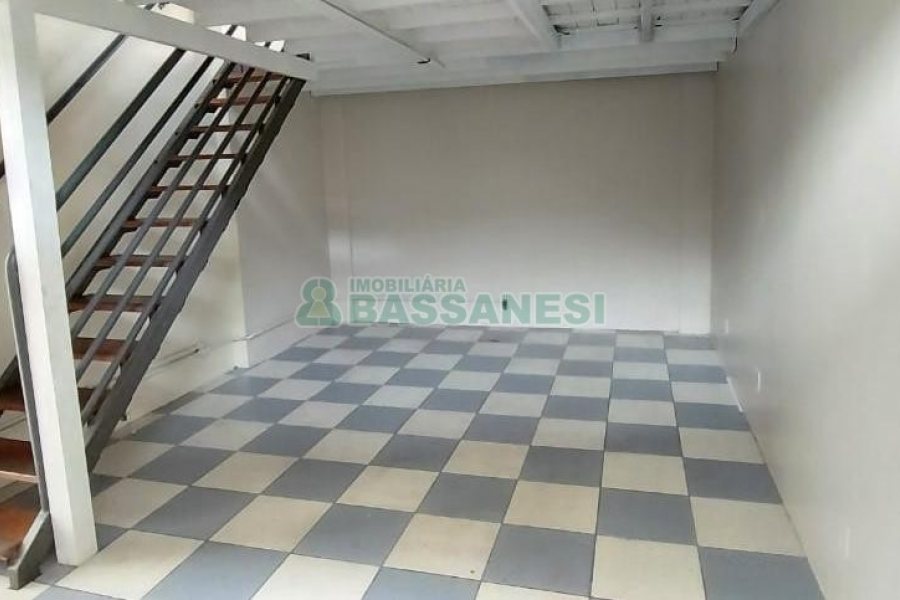 Loja com 110m², no bairro Santa Catarina em Caxias do Sul para Alugar