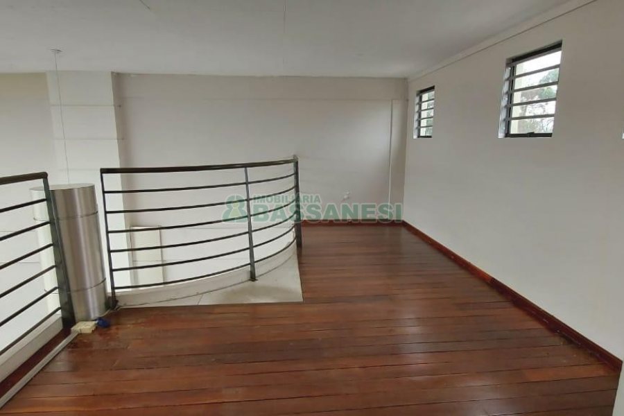 Loja com 110m², no bairro Santa Catarina em Caxias do Sul para Alugar