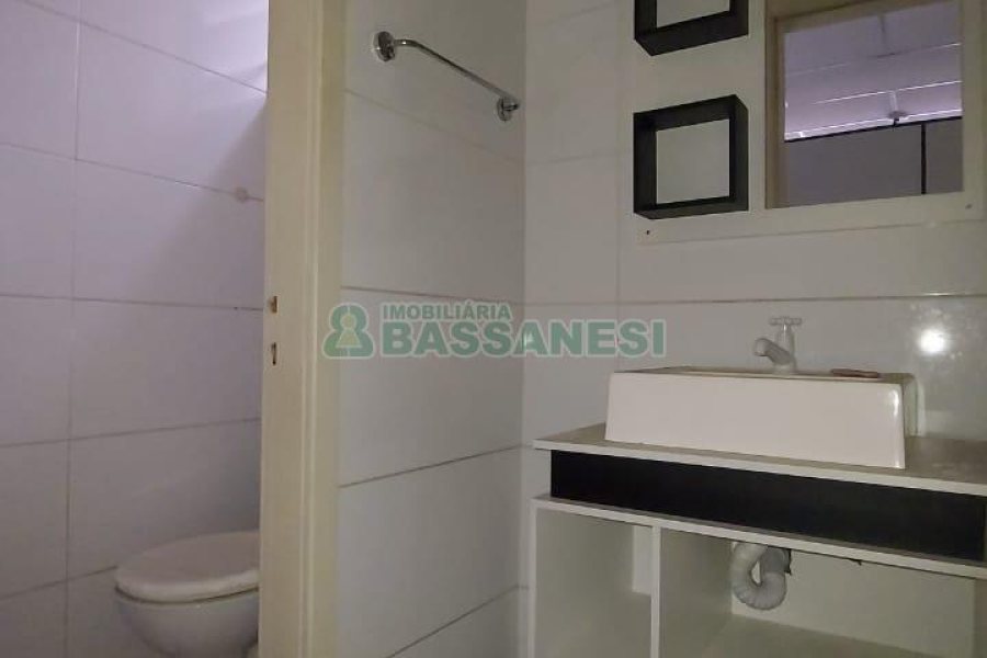 Loja com 142m², no bairro São Pelegrino em Caxias do Sul para Alugar ou Comprar