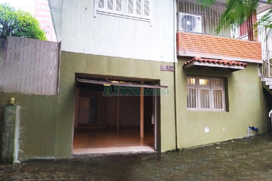 Loja com 84m², no bairro Medianeira em Caxias do Sul para Alugar