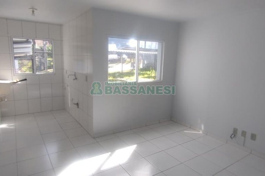 Apartamento com 47m², 2 dormitórios, 1 vaga, no bairro Cidade Industrial em Caxias do Sul para Comprar