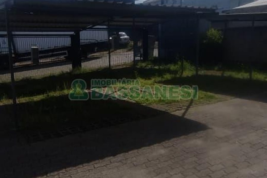 Apartamento com 47m², 2 dormitórios, 1 vaga, no bairro Cidade Industrial em Caxias do Sul para Comprar