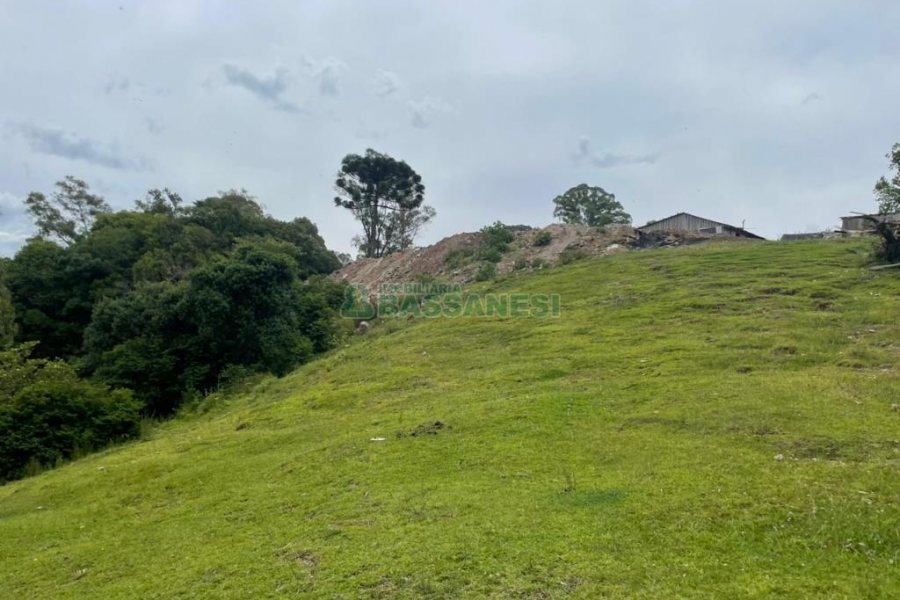 Terreno com 67996m², no bairro São Ciro em Caxias do Sul para Comprar