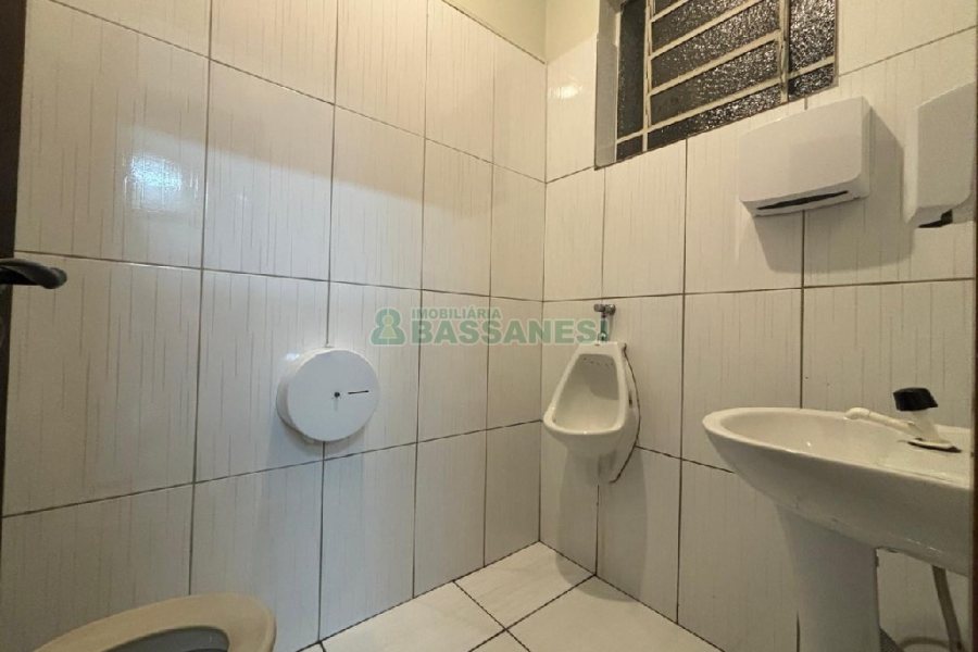 Loja com 120m², no bairro São José em Caxias do Sul para Alugar