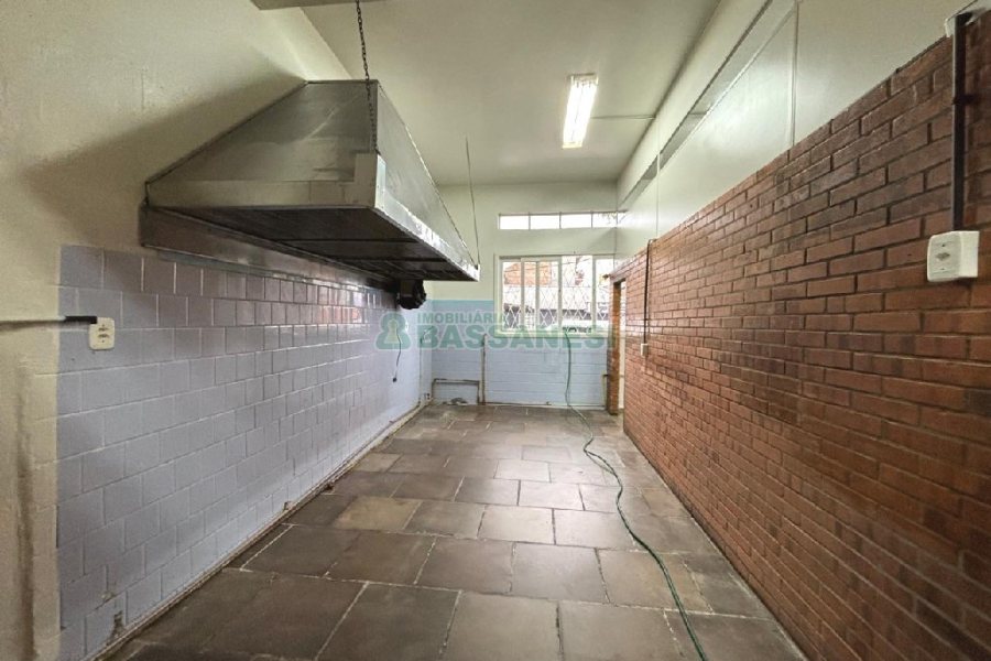 Loja com 120m², no bairro São José em Caxias do Sul para Alugar