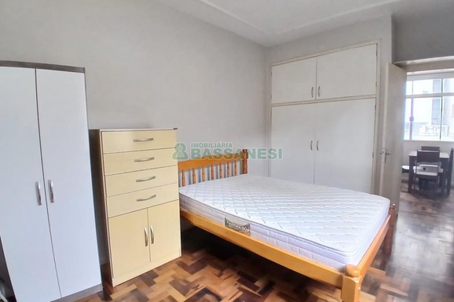 Apto Mobiliado com 40m², 1 dormitório, no bairro São Pelegrino em Caxias do Sul para Comprar