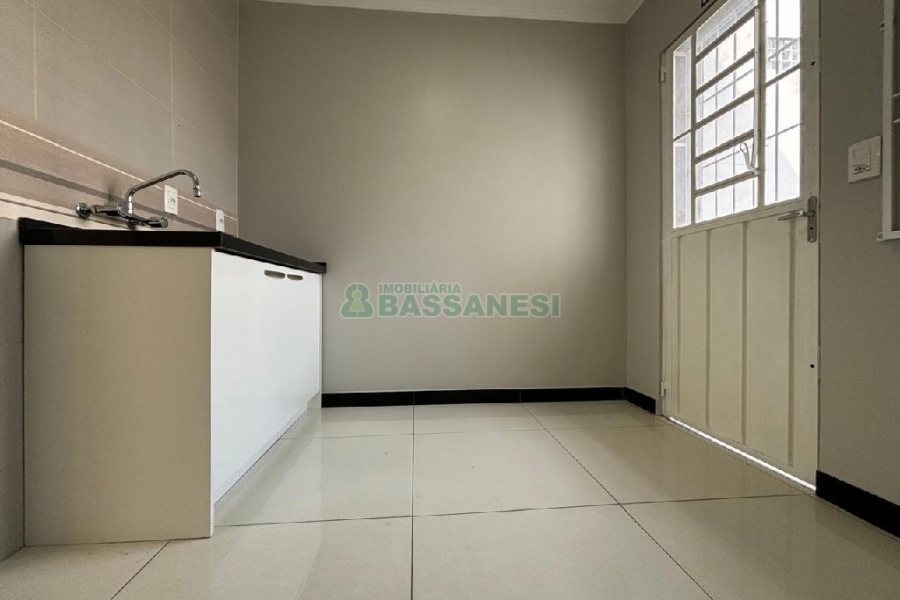 Loja com 57m², no bairro Lourdes em Caxias do Sul para Alugar