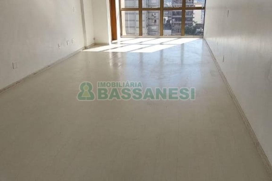 Sala com 44m², no bairro Centro em Caxias do Sul para Comprar