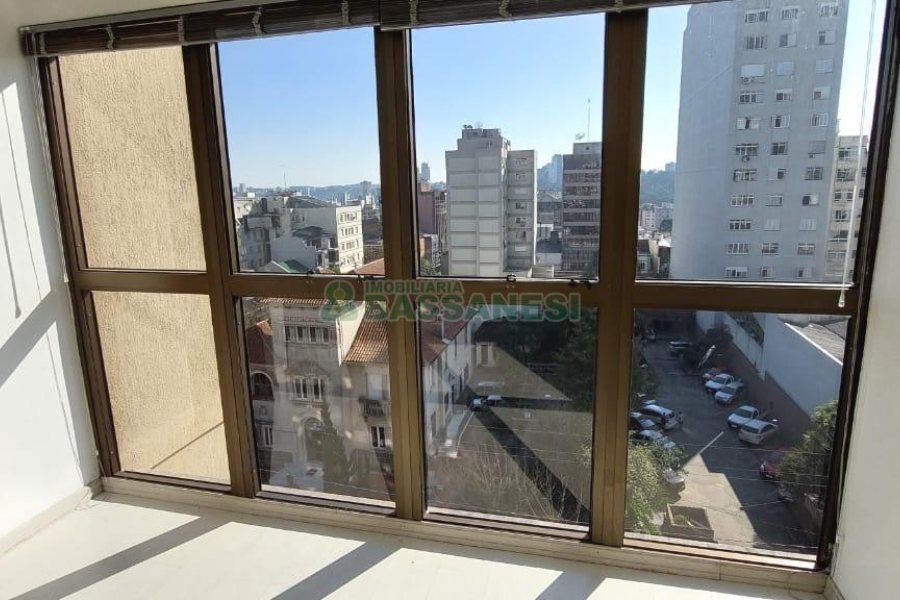 Sala com 44m², no bairro Centro em Caxias do Sul para Comprar