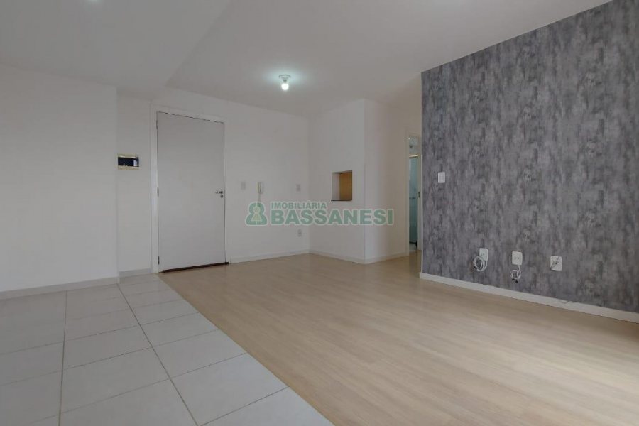 Apartamento com 53m², 2 dormitórios, 1 vaga, no bairro Santa Lúcia em Caxias do Sul para Alugar