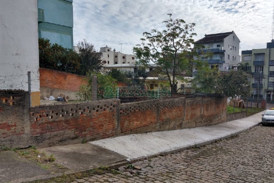 Casa com 100m², 3 dormitórios, no bairro Sagrada Família em Caxias do Sul para Comprar