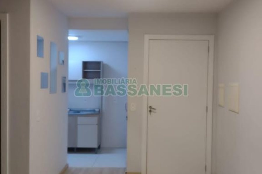 Apartamento com 56m², 2 dormitórios, 1 vaga, no bairro Desvio Rizzo em Caxias do Sul para Comprar