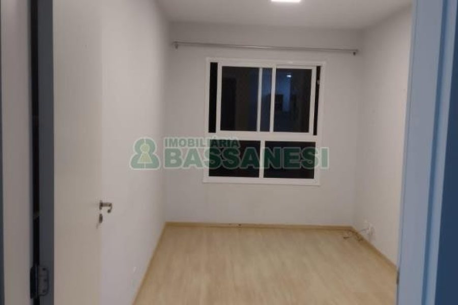 Apartamento com 56m², 2 dormitórios, 1 vaga, no bairro Desvio Rizzo em Caxias do Sul para Comprar