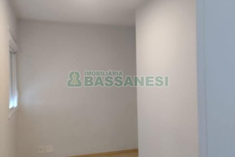 Apartamento com 56m², 2 dormitórios, 1 vaga, no bairro Desvio Rizzo em Caxias do Sul para Comprar