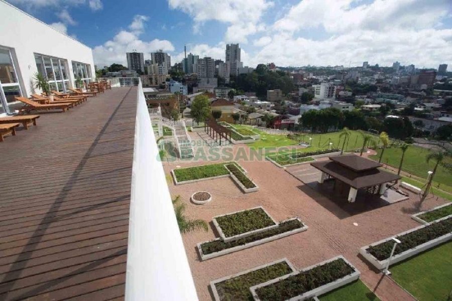 Apto Mobiliado com 111m², 3 dormitórios, 2 vagas, no bairro Cristo Redentor em Caxias do Sul para Alugar