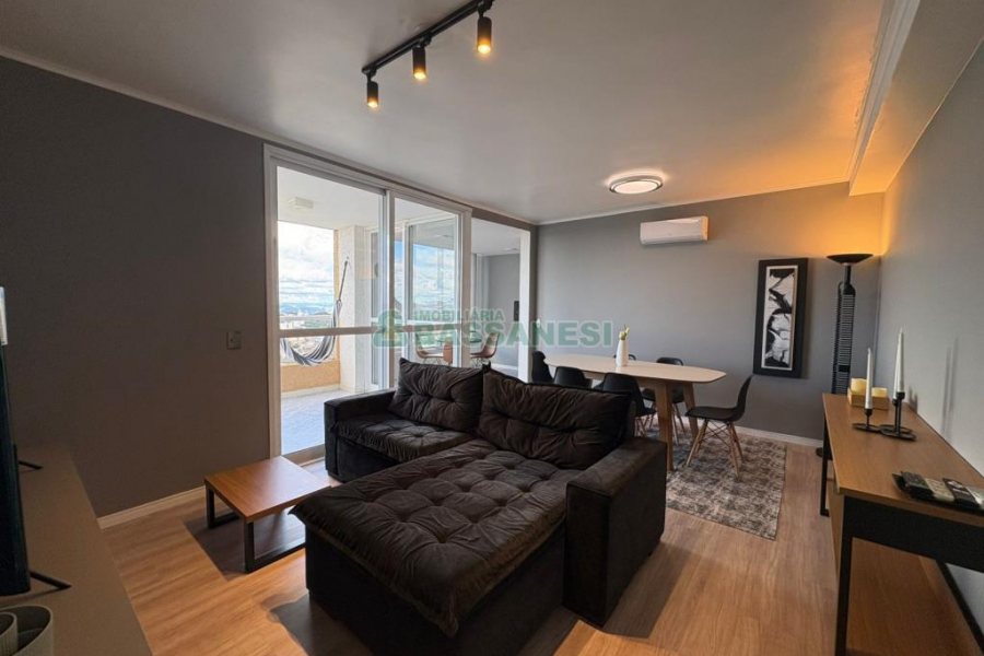 Apto Mobiliado com 111m², 3 dormitórios, 2 vagas, no bairro Cristo Redentor em Caxias do Sul para Alugar