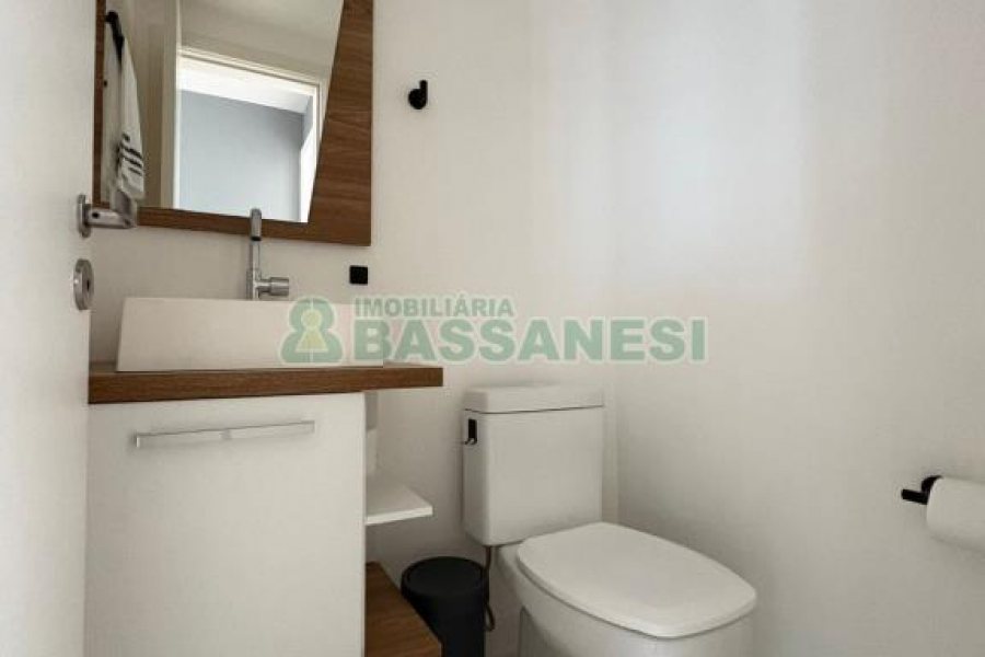 Apto Mobiliado com 111m², 3 dormitórios, 2 vagas, no bairro Cristo Redentor em Caxias do Sul para Alugar