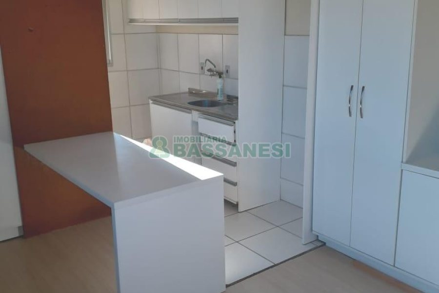 Apartamento com 52m², 2 dormitórios, 1 vaga, no bairro Desvio Rizzo em Caxias do Sul para Comprar
