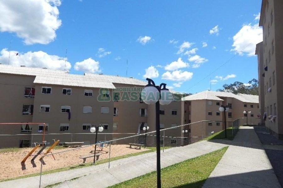 Apartamento com 52m², 2 dormitórios, 1 vaga, no bairro Desvio Rizzo em Caxias do Sul para Comprar