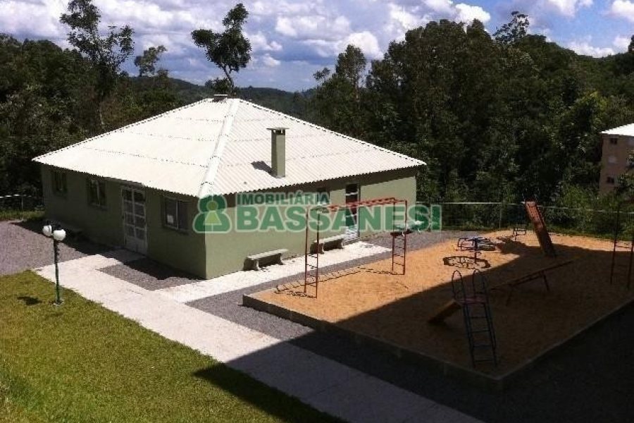 Apartamento com 52m², 2 dormitórios, 1 vaga, no bairro Desvio Rizzo em Caxias do Sul para Comprar