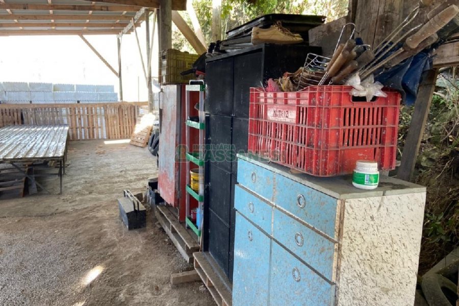 Terreno com 804m², no bairro São Leopoldo em Caxias do Sul para Comprar