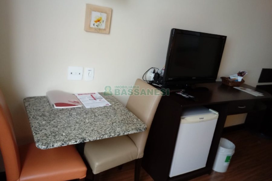 Apartamento com 32m², 1 dormitório, no bairro Centro em Caxias do Sul para Comprar