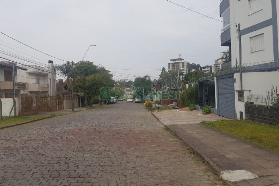 Terreno com 405m², no bairro Sanvitto em Caxias do Sul para Comprar