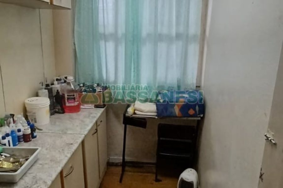 Casa com 120m², 10 dormitórios, 3 vagas, no bairro Marechal Floriano em Caxias do Sul para Comprar