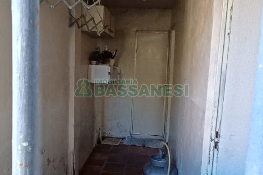 Casa com 120m², 10 dormitórios, 3 vagas, no bairro Marechal Floriano em Caxias do Sul para Comprar